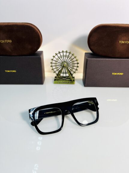 tom-ford-glossy-black-flat-top-clear-eyeglasses